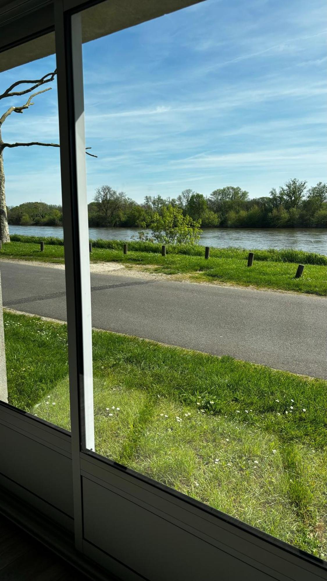 Vue Sur Loire * Beaugency